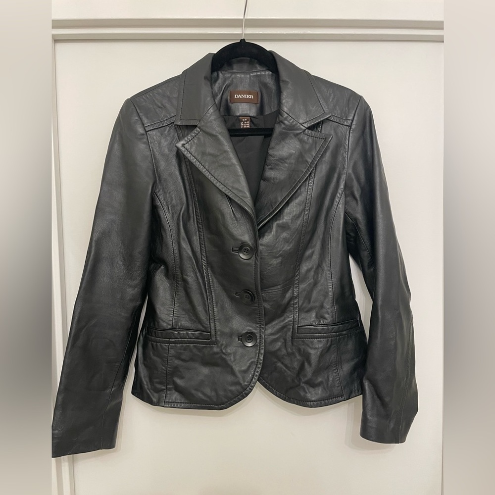 Danier - leather jacket /blazer (Size - Medium, black)
